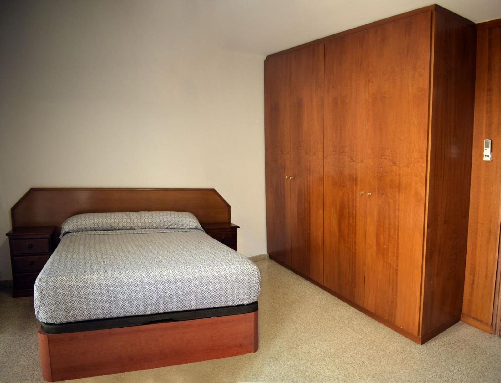 Apartamentos Atlas Terrassa IV Екстер'єр фото